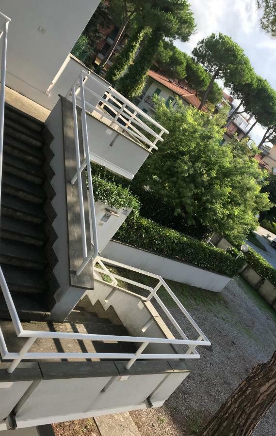 Resident St Agata Appartament Artist Apartment Marina di Massa Exterior photo